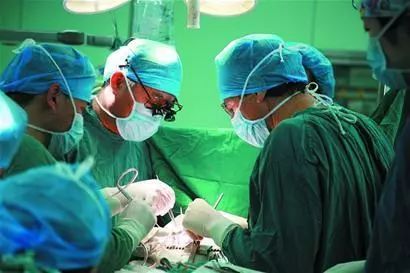 方便 青岛这儿开建一家大医院,投用时间已定 未来青岛的医疗格局是这样...