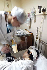 北京性病患者斧劈医护泄愤，医患关系再引深思