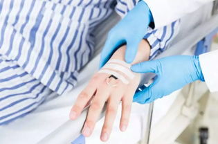 《都挺好》中苏大强的阿尔茨海默病与现代医学的挑战